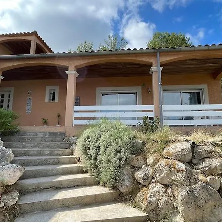 Vila Oliveta *